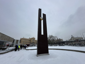 VIDEO: Hodiny na Florenci už zase ukazují čas. Na místo se vrátily po třech letech