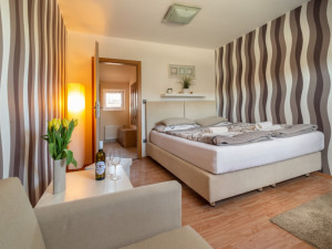 Pobyt v lesích s vlastním samovýčepem. Vyrazte nejen na dovolenou do Penzionu Na Gruntě