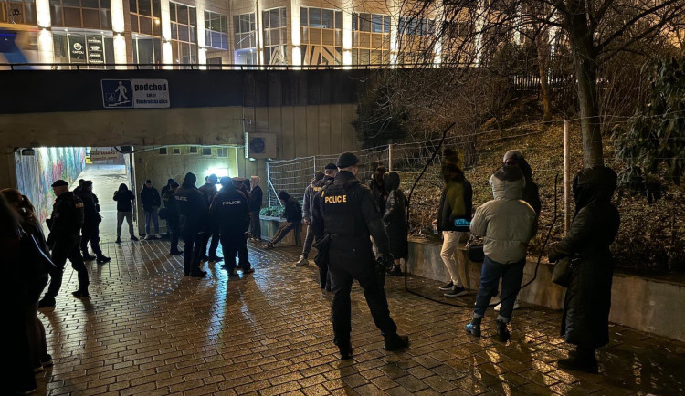 Policie musela řešit několik potyček