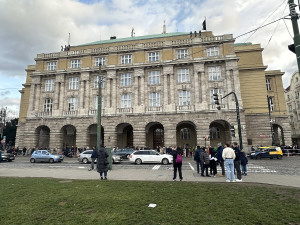 Policie při zásahu proti střelci v Praze nepochybila, zjistila kontrola. Doporučila ale lepší krizovou komunikaci