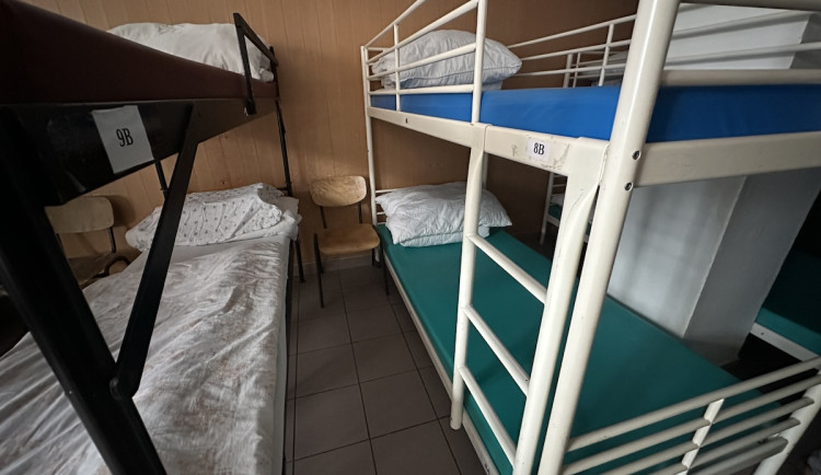 Pražské noclehárny pro bezdomovce jsou plné, vytížena jsou denní centra