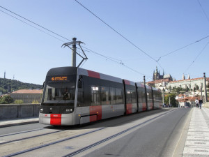 VIDEO: Praha podepsala smlouvu na nové tramvaje za 16 miliard. V prvních se lidé svezou za dva roky