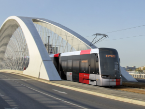 Praha podepsala smlouvu na nové tramvaje za 16 miliard. V prvních se lidé svezou za dva roky