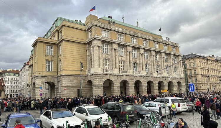 Budova Filozofické fakulty na náměstí Jana Palacha
