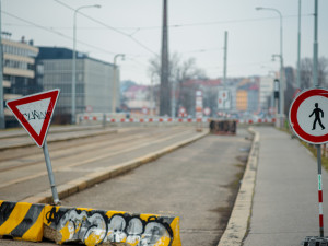 Odborníci doporučili zbourat uzavřenou část Libeňského mostu, demolice začne na jaře