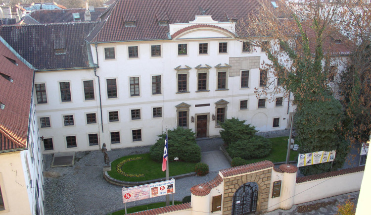 Tyršův dům, sídlo České obce sokolské, kde žena spáchala sebevraždu