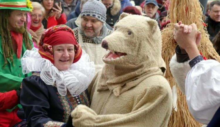 TIP NA VÍKEND: V Prostějově a Přerově se v sobotu konají masopusty. Nabídnou masky i tradiční pochoutky