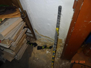 Plíseň, špína, sklad haraburdí. Stav baru u strahovských kolejí inspektory zaskočil