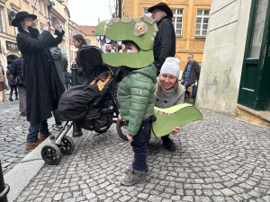 FOTOGALERIE: Když klokan potká jeptišku. Prahou prošel průvod masopustních masek