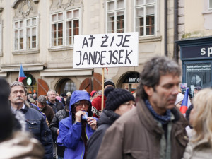 FOTOGALERIE: Traktor, vlajky a guláš. Podívejte se, jak vypadal protest zemědělců v Praze