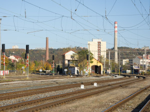 Kvůli ukradeným kabelům nejely vlaky přes nádraží Bubny. Do centra je posílali přes Holešovice