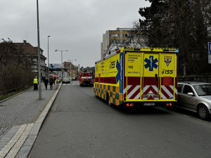 Na jednotce intenzivní péče nemocnice Bulovka hořel ventilátor. Pacienty evakuovali