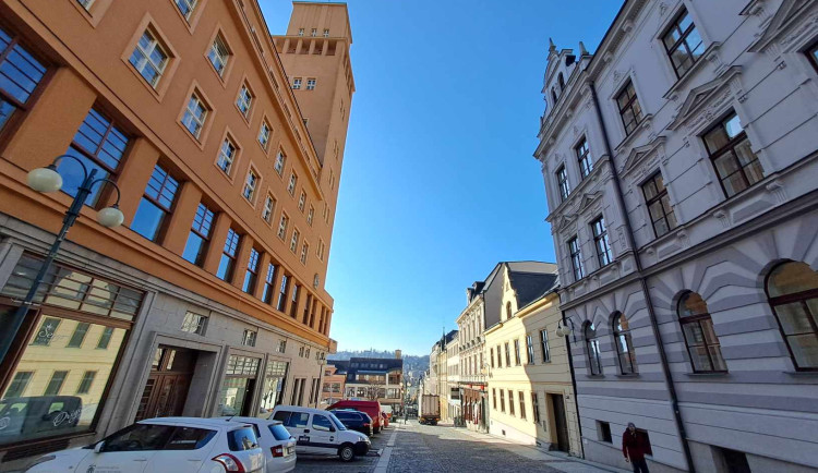 V Jablonci nesvolali březnové zastupitelstvo. Podle opozice ji chtějí umlčet