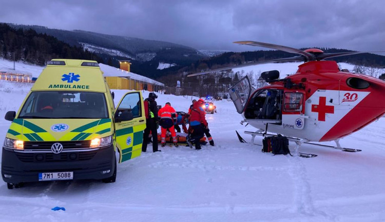 Méně sněhu, více úrazů. Chirurgická ambulance v Jeseníku měla o jarních prázdninách plné ruce práce