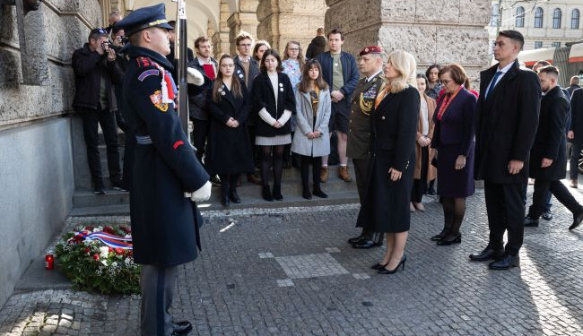 Slovenská prezidentka Čaputová uctila památku obětí střelby na Filozofické fakultě v Praze