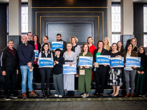 Slavnostní setkání se konalo v Brožíkově sále Staroměstské radnice v Praze.