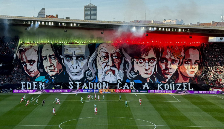 Fotbalisté Slavie zdolali Bohemians 1905 2:1 a o dva body vedou neúplnou tabulku.