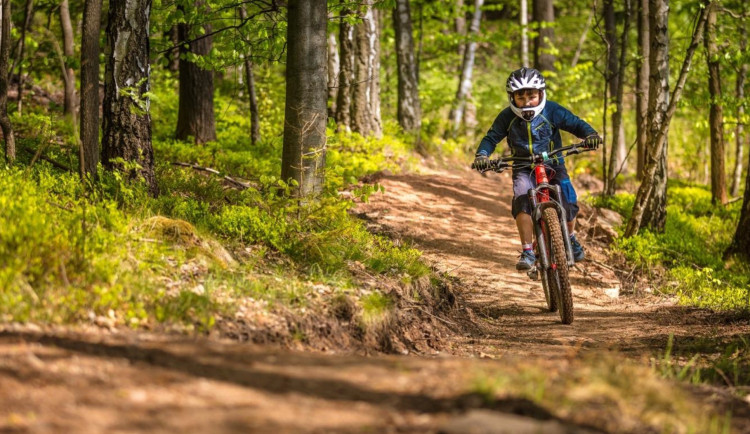 Pro milovníky trailů vznikne v Náchodě nová trasa, start bude u Jiráskovy chaty