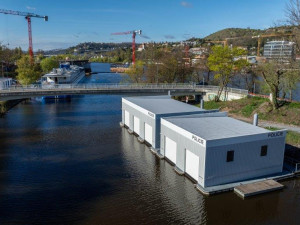 Policie má v Praze nová garážová stání pro lodě poříčních policistů