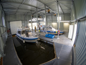 Policie má v Praze nová garážová stání pro lodě poříčních policistů