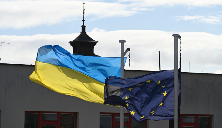 Hradecký transparentní účet znovu podporuje Ukrajinu. Radnice reaguje na další ruské útoky