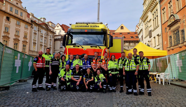 Záchranáři na pražském maratonu ošetřili přes padesát lidí, čtyři skončili v nemocnici