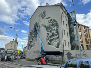 Nový ChemiSův mural upozorňuje na problémy astmatiků. V Česku jich je sedm set tisíc