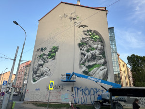 Nový ChemiSův mural upozorňuje na problémy astmatiků. V Česku jich je sedm set tisíc