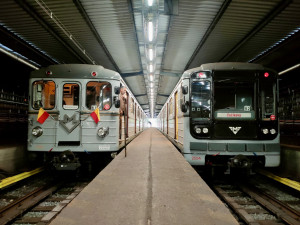 Metro slaví padesát let, dopravní podnik vypravil na linku C historické vlaky