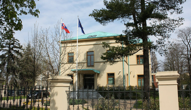 Čeští policisté se budou zabývat dvěma příspěvky schvalujícími útok na Fica