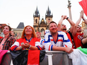 Čeští hokejisté dnes oslaví zlaté medaile s fanoušky na Staroměstském náměstí