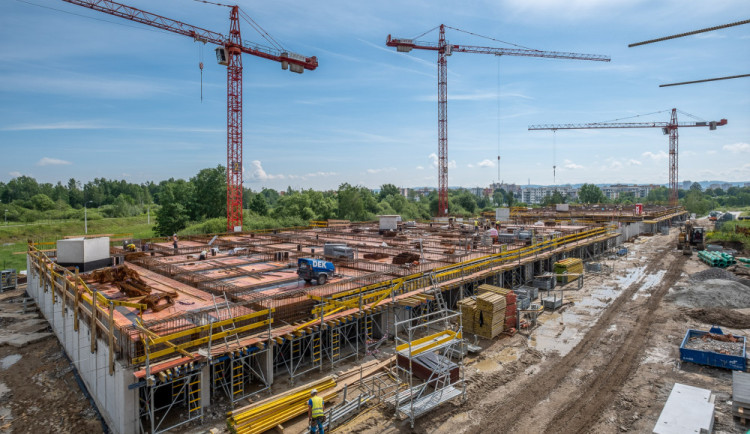 O moderní bydlení ve Čtyřech Dvorech je velký zájem, polovina z více než 200 bytů je již prodaná