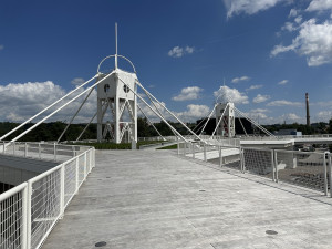 Terasy Křižíkových pavilonů prošly rekonstrukcí. Nápad na kluziště nevyšel