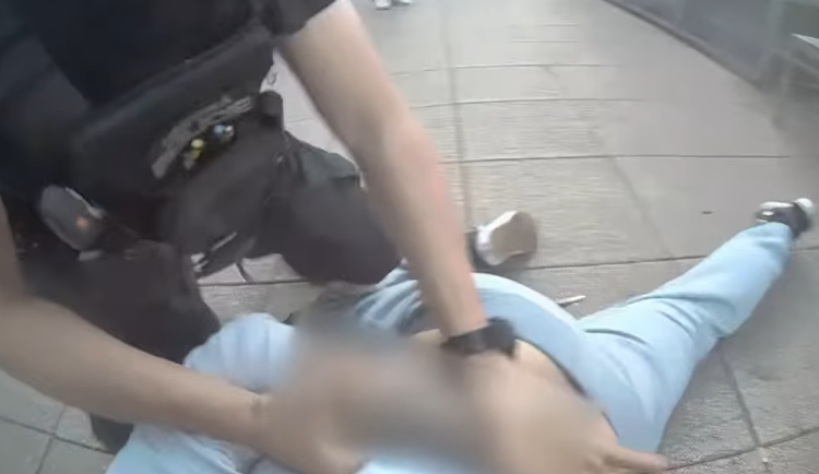 Foto ze zásahu MP Praha.