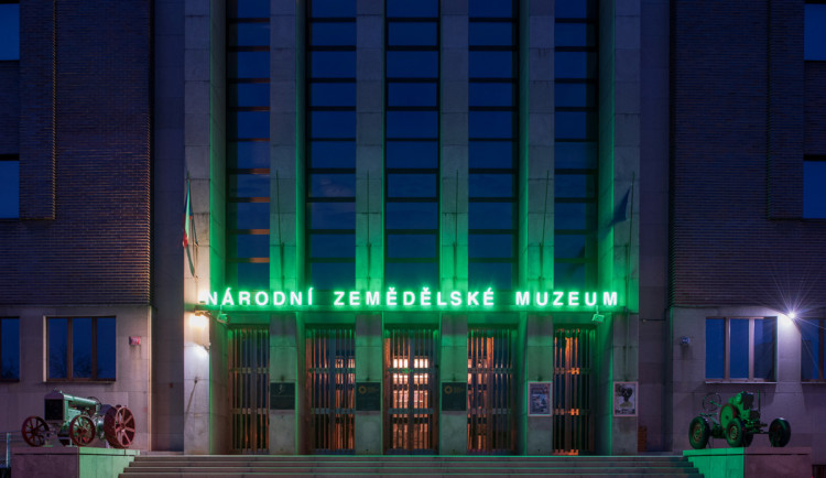 V rámci muzejní noci otevřou v Praze přes třicet institucí. Lidé se k nim dostanou speciální tramvajovou linkou
