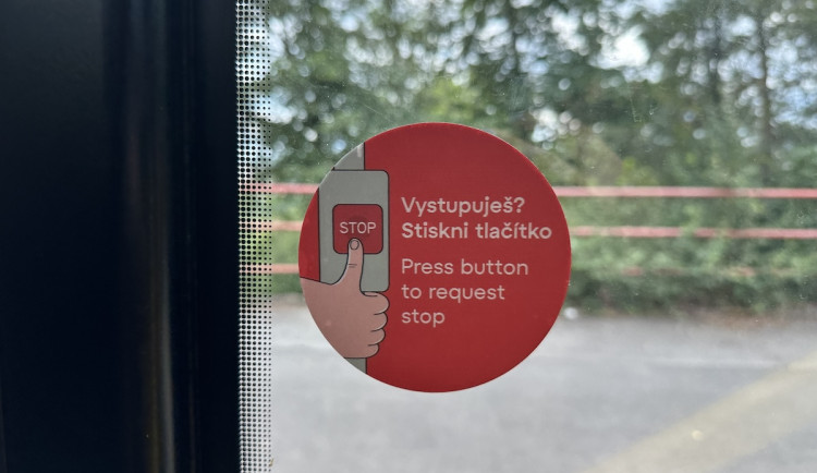 Velká prázdninová změna v Praze. Všechny zastávky autobusů budou na znamení