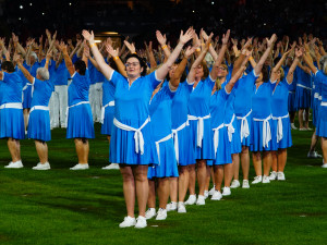 FOTOGALERIE: Prapor od prezidenta, déšť a plný Eden. Podívejte se, jak vypadala první hromadná skladba všesokolského sletu