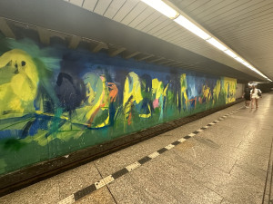 Vestibul metra Florenc zdobí dva nové muraly. Umělecká díla vzniknou v dalších pěti stanicích