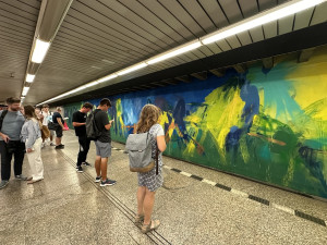 Vestibul metra Florenc zdobí dva nové muraly. Umělecká díla vzniknou v dalších pěti stanicích