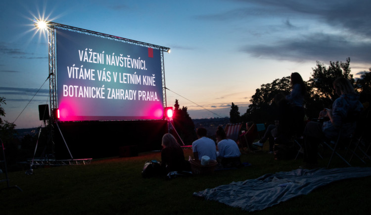 Pražané mohou v srpnu navštívit letní kino v botanické zahradě v Troji