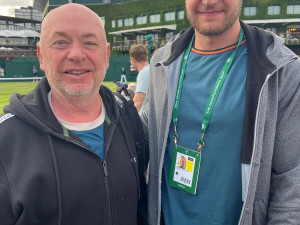 Malí vítězové Race to Wimbledon se podívali na slavný turnaj. Sledovali zápasy svých idolů