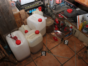 Gang vyráběl a prodával drogy, látky si dovážel ze Srbska