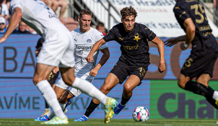 Fotbalisté Slavie na úvod ligové sezony jen remizovali na Slovácku bez branek