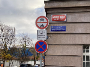 V části pražského Starého Města začne opět platit zákaz nočního vjezdu aut