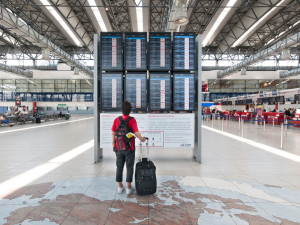 Pražské letiště za půl roku odbavilo přes sedm milionů lidí, na předcovidových číslech ale ještě není