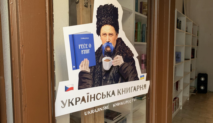 Žižkov má první ukrajinské knihkupectví. Většinu knih prodali hned první den