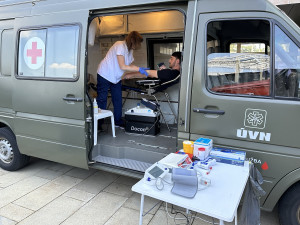 Praha potřebuje dárce krve a kostní dřeně, chybí jich tisíce. Chodí raději prodávat plazmu