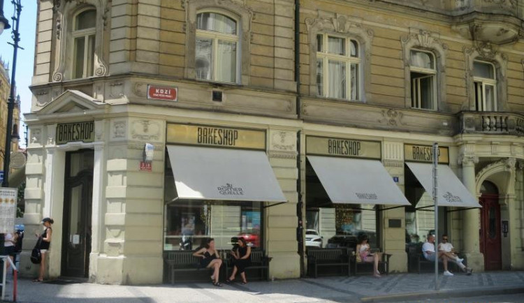 Pekárně v centru Prahy hygienici okamžitě zavřeli kuchyň. Při kontrole tam našli mravence, plíseň i odpadky