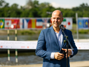 Hlubuček neuspěl s ústavní stížností, zpochybňoval zákaz vycestování