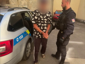 VIDEO: Policisté dopadli seniora, který masturboval v metru. Do vězení může až na dva roky